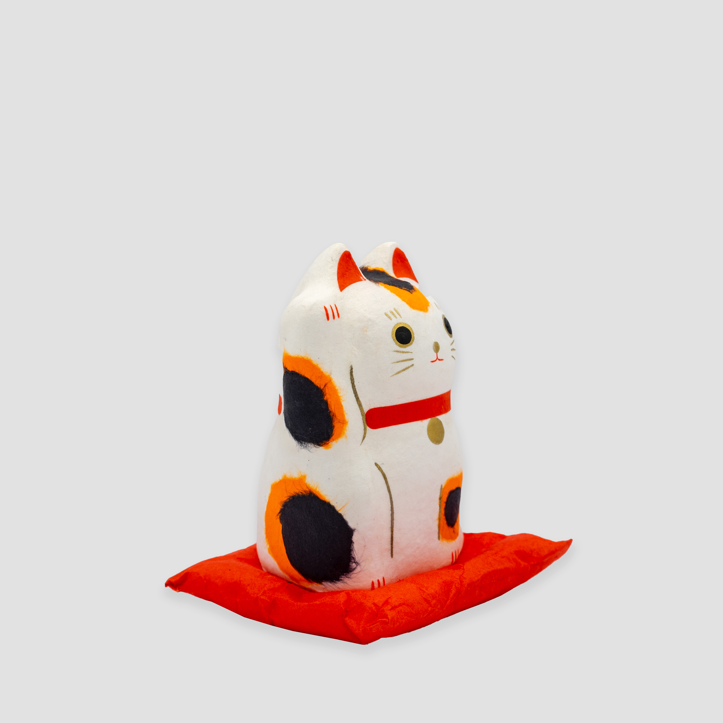 Handmade Paper-mâché Maneki-neko (Multi-Color)