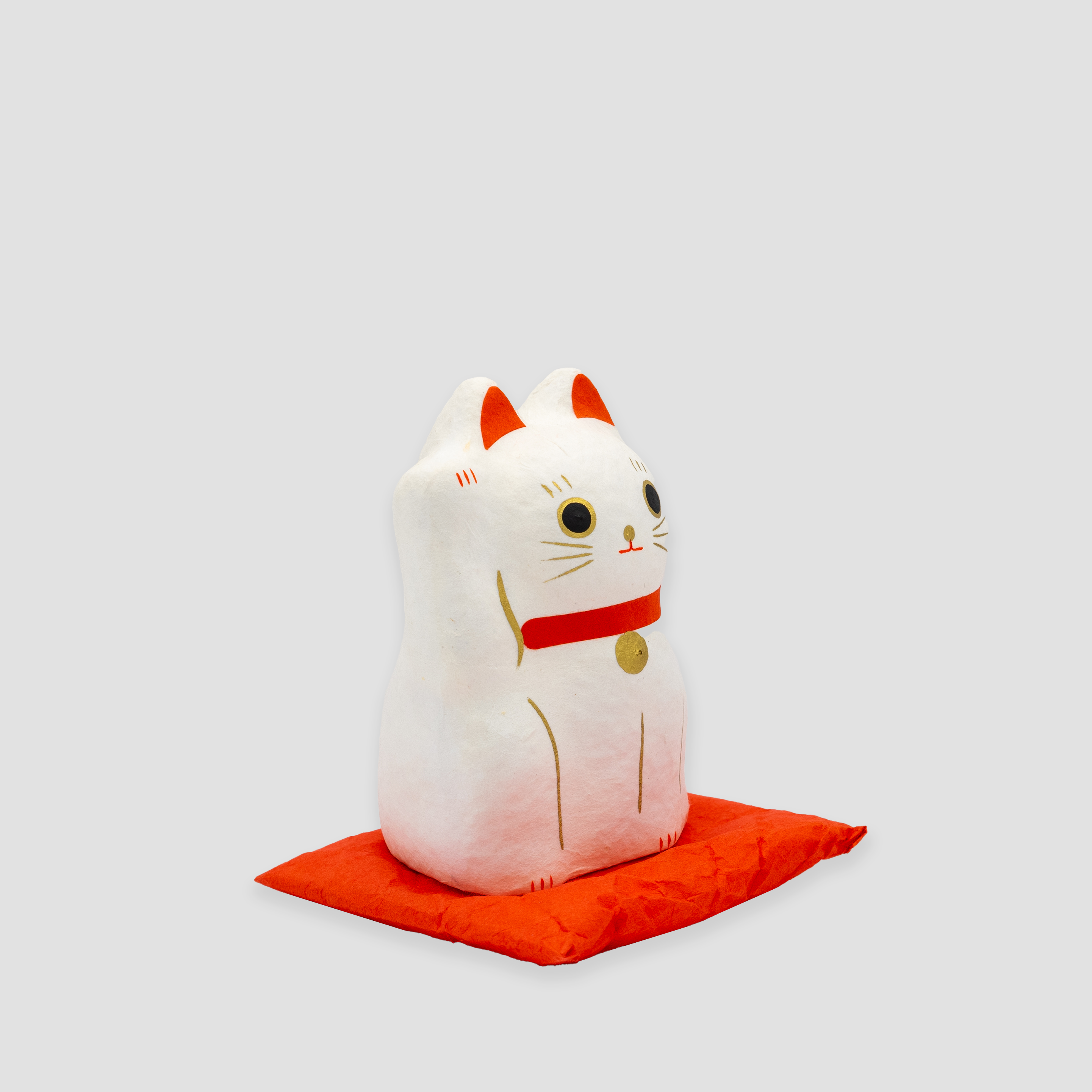 Handmade Paper-mâché Maneki-neko (White)